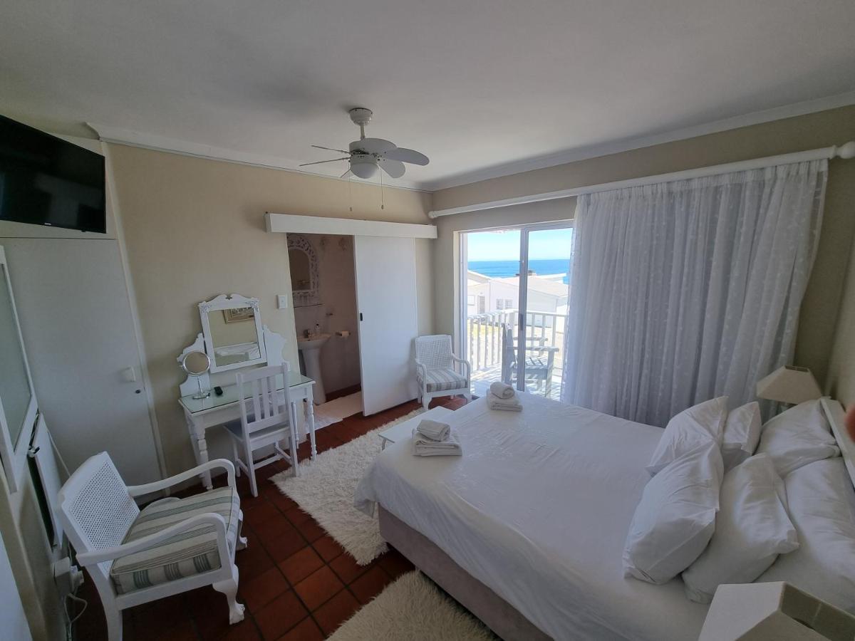The Bay Lodge Gansbaai Esterno foto