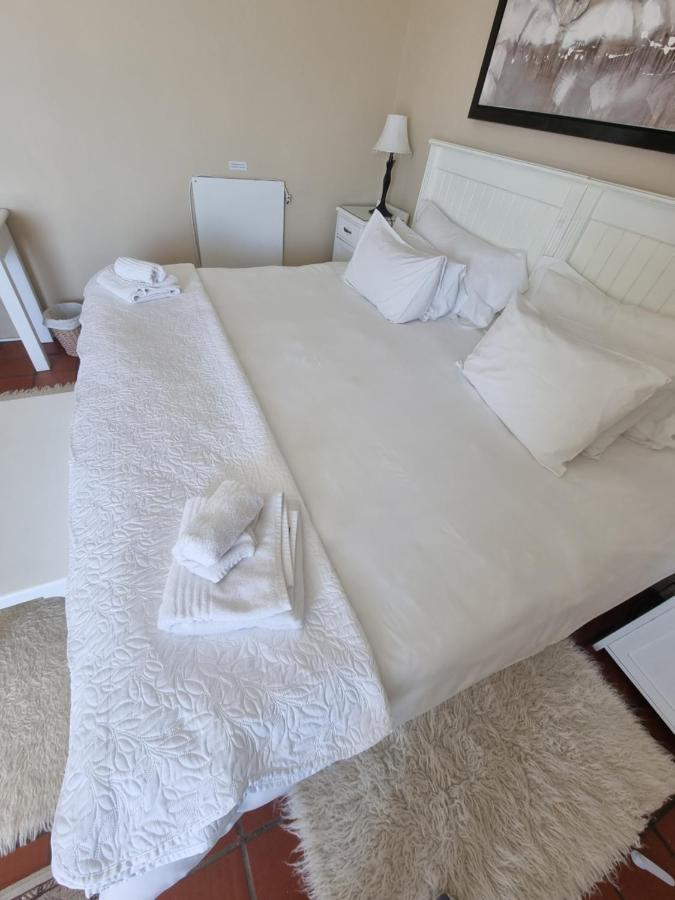 The Bay Lodge Gansbaai Esterno foto