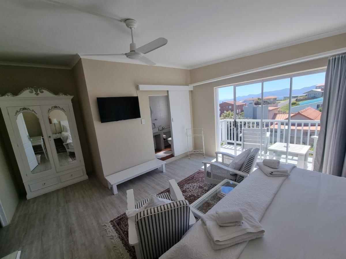 The Bay Lodge Gansbaai Esterno foto