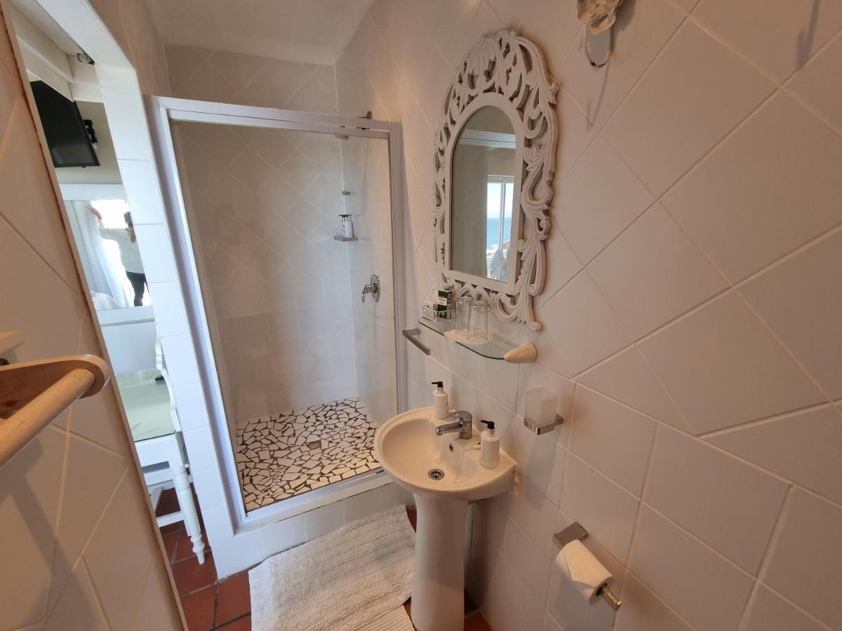 The Bay Lodge Gansbaai Esterno foto